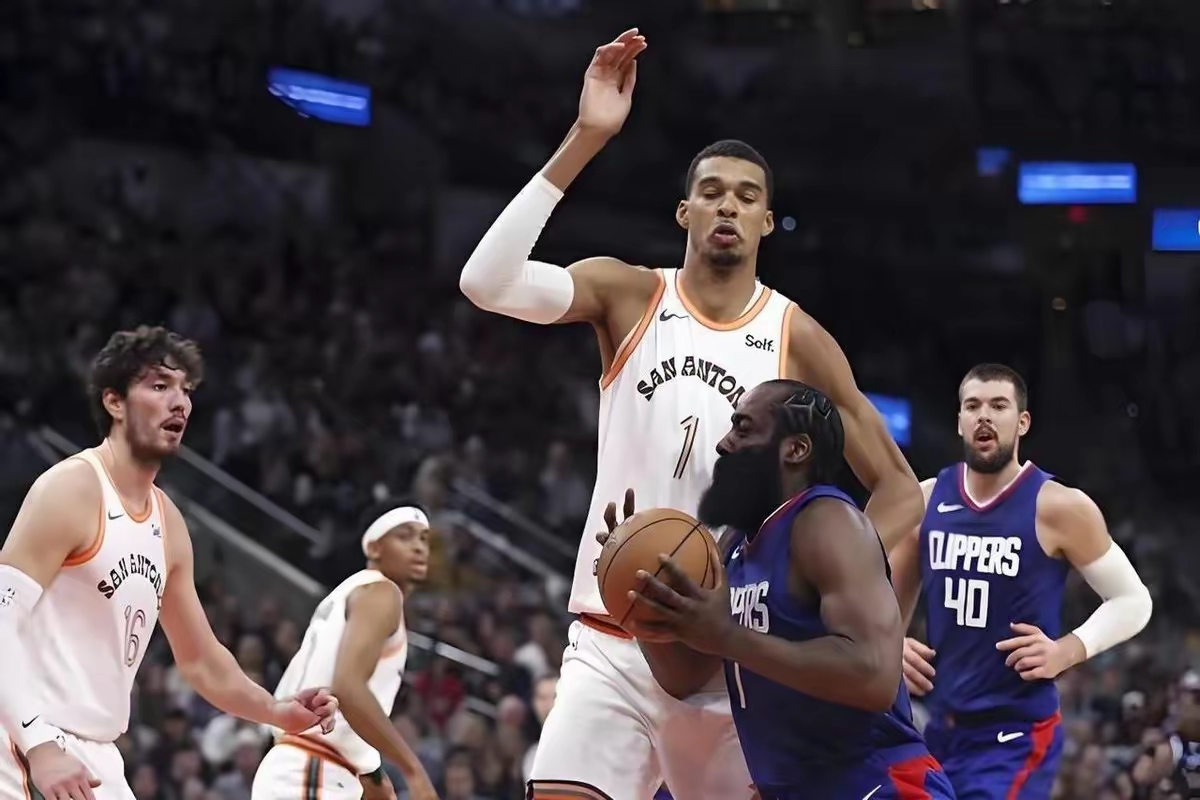 开云官方下载 -关于赛后全明星赛传出新动向，多伦多猛龙外线爆发，管理层表态——压力陡增，临场指挥获称赞的信息